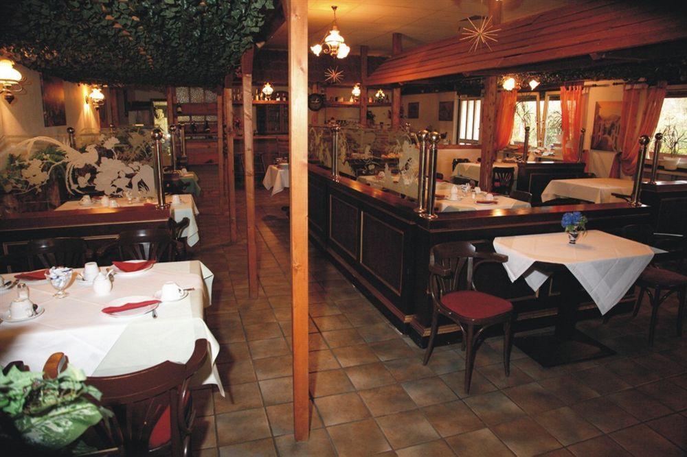 Hotel Ottersleben Magdeburg Bagian luar foto