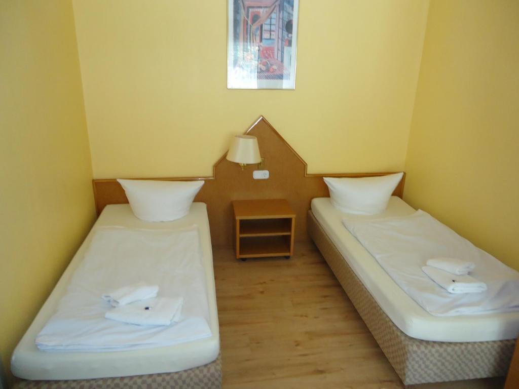 Hotel Ottersleben Magdeburg Ruang foto