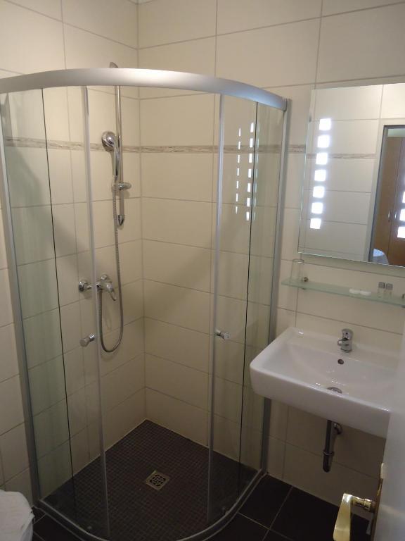 Hotel Ottersleben Magdeburg Bagian luar foto