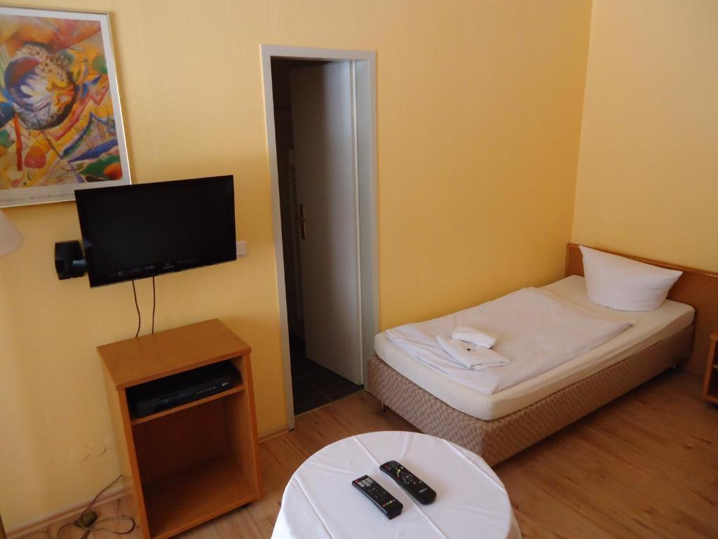 Hotel Ottersleben Magdeburg Bagian luar foto